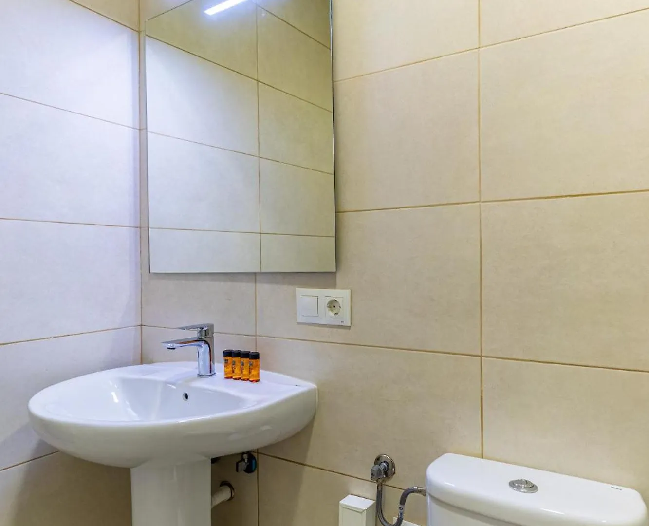 Trendyhomes City Center Almería Apartman