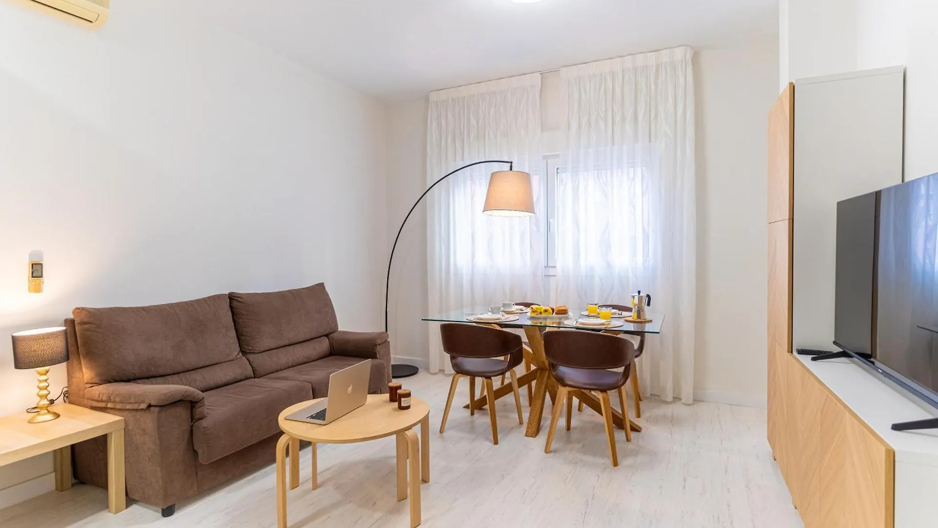 Trendyhomes City Center Almeria 0*,  Spain