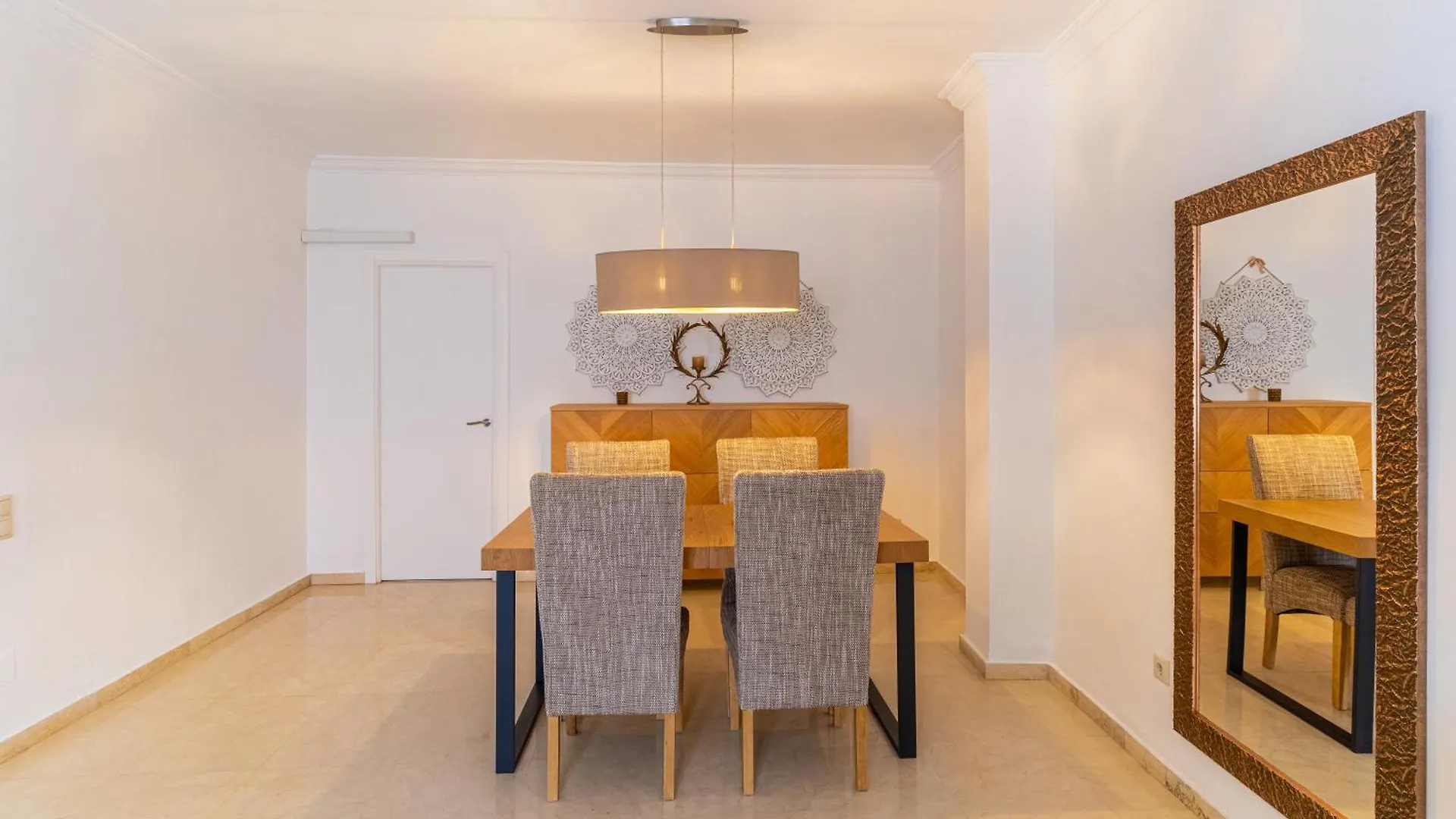 Apartment Trendyhomes City Center Almeria Spain